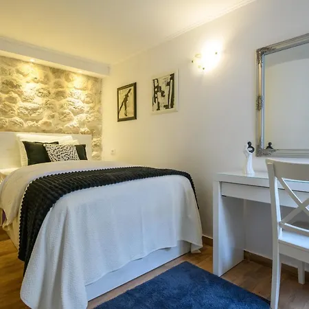 Buza Apartman *